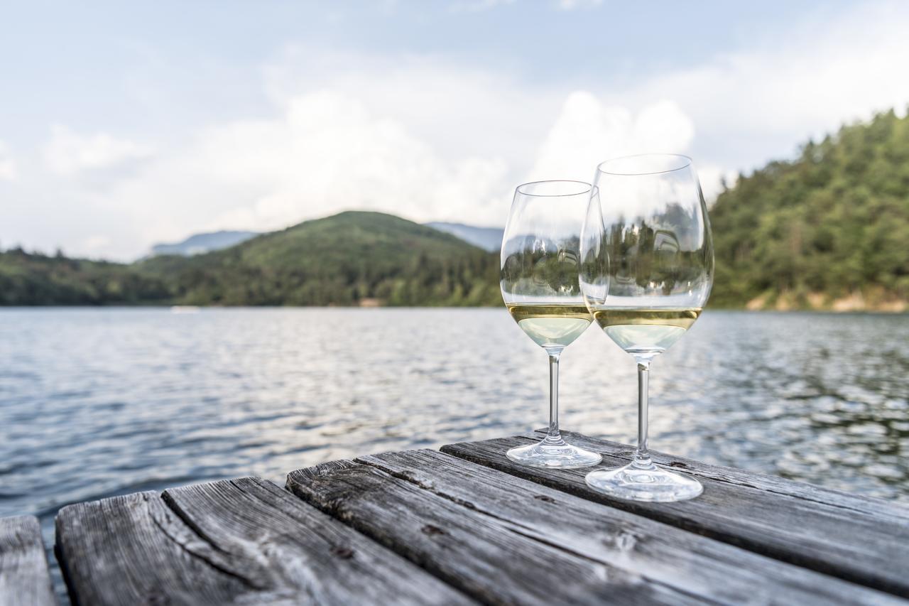 Hotel Christof Appiano sulla Strada del Vino Kültér fotó