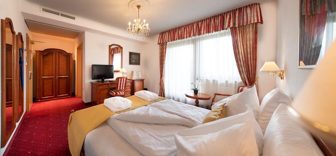 Hotel Christof Appiano sulla Strada del Vino Kültér fotó